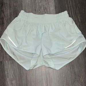 worn a few times, great condition but tag is removed